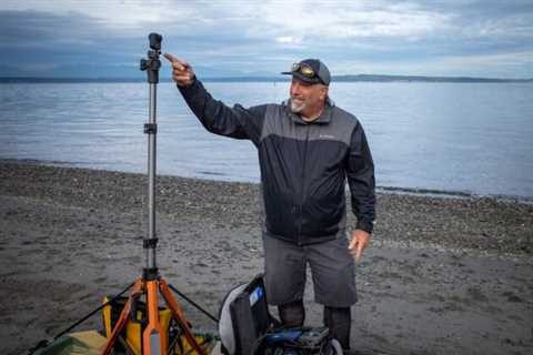 An entrepreneur uses a GoPro and a paddle to get a 'Street View of Puget Sound'.