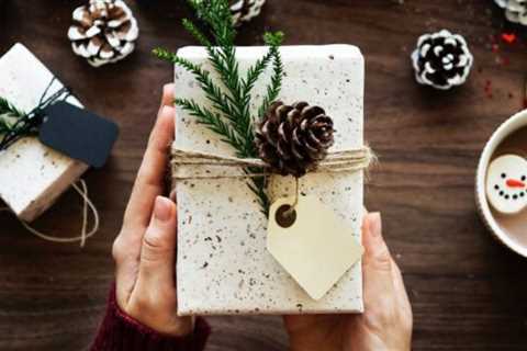 How to create holiday gift guides that inspire shoppers and increase sales